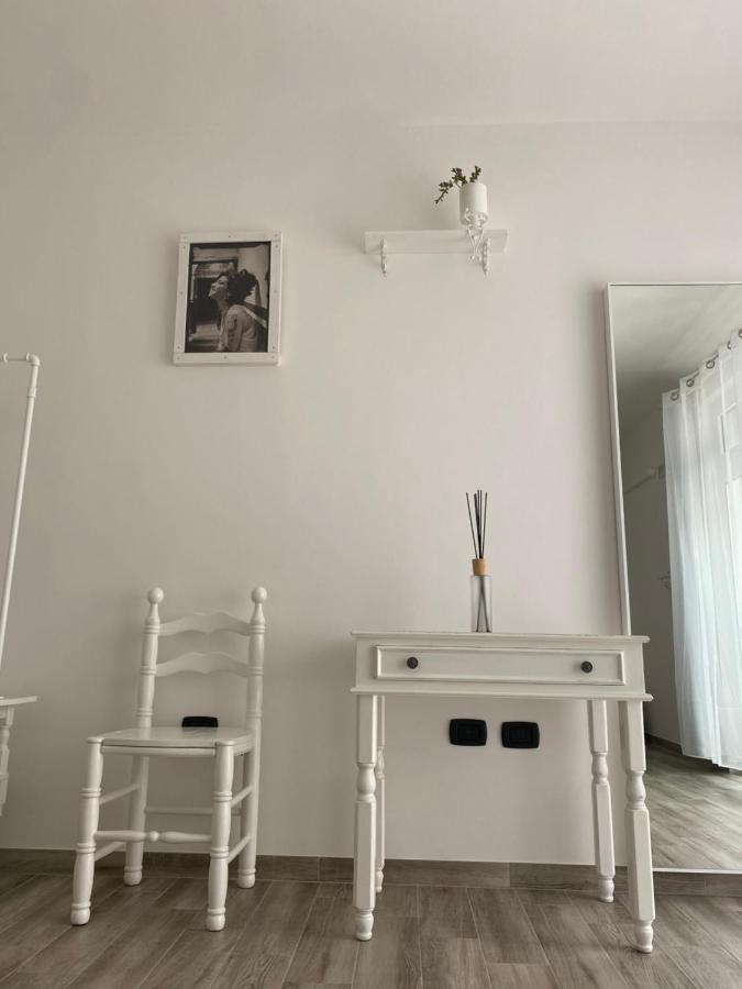 レッチェ La Casa Di Nina Bed & Breakfast エクステリア 写真