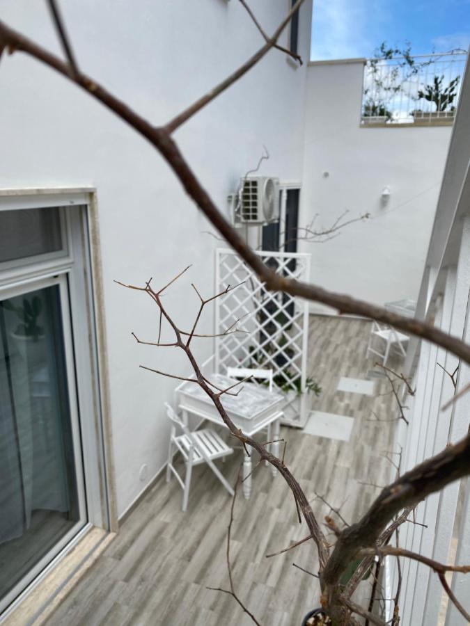 レッチェ La Casa Di Nina Bed & Breakfast エクステリア 写真
