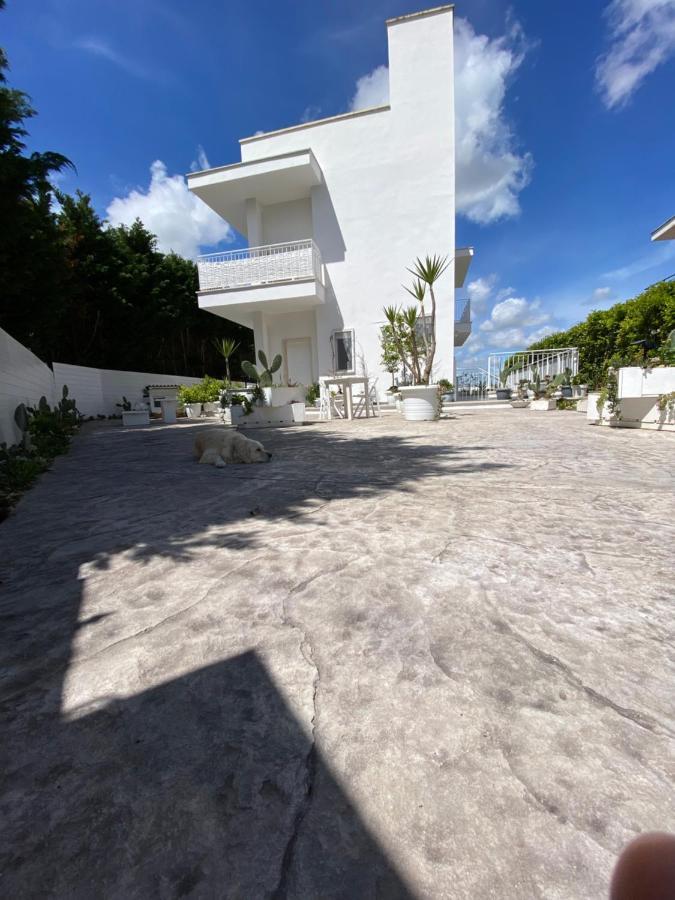 レッチェ La Casa Di Nina Bed & Breakfast エクステリア 写真