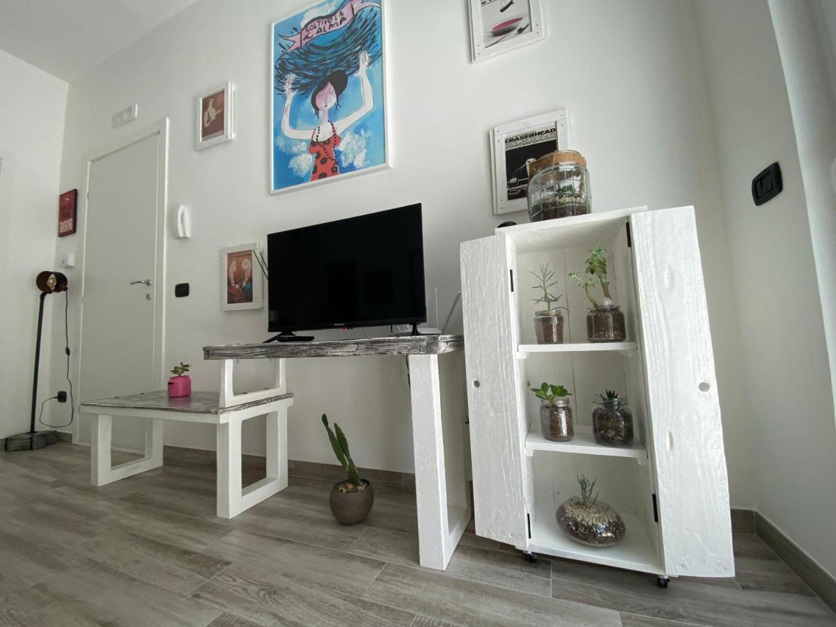 レッチェ La Casa Di Nina Bed & Breakfast エクステリア 写真